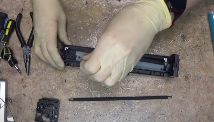 Фото 27. Устанавливаем обратно боковую крышку