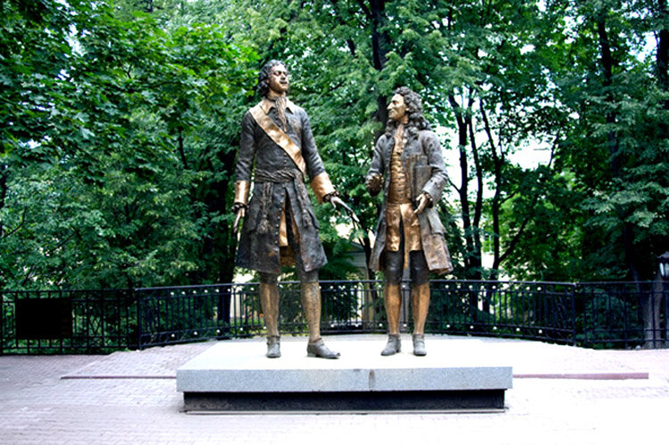 Памятник Бидлоо и Петру I работы Л. Баранова