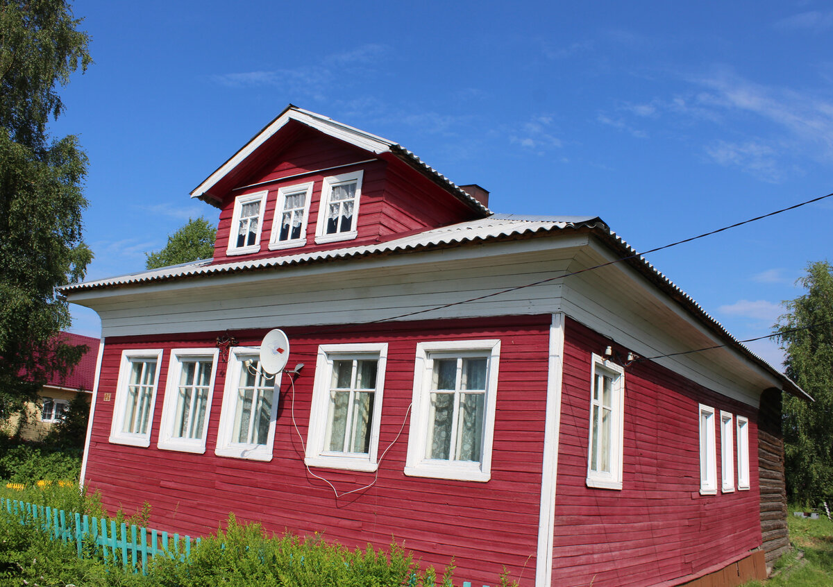 Второй этаж - обязательно.