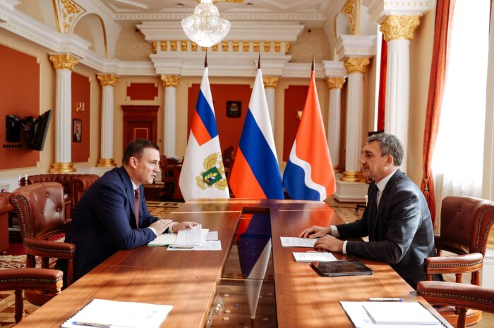 Фото пресс-службы правительства Амурской области: Николай Патрушев и Василий Орлов