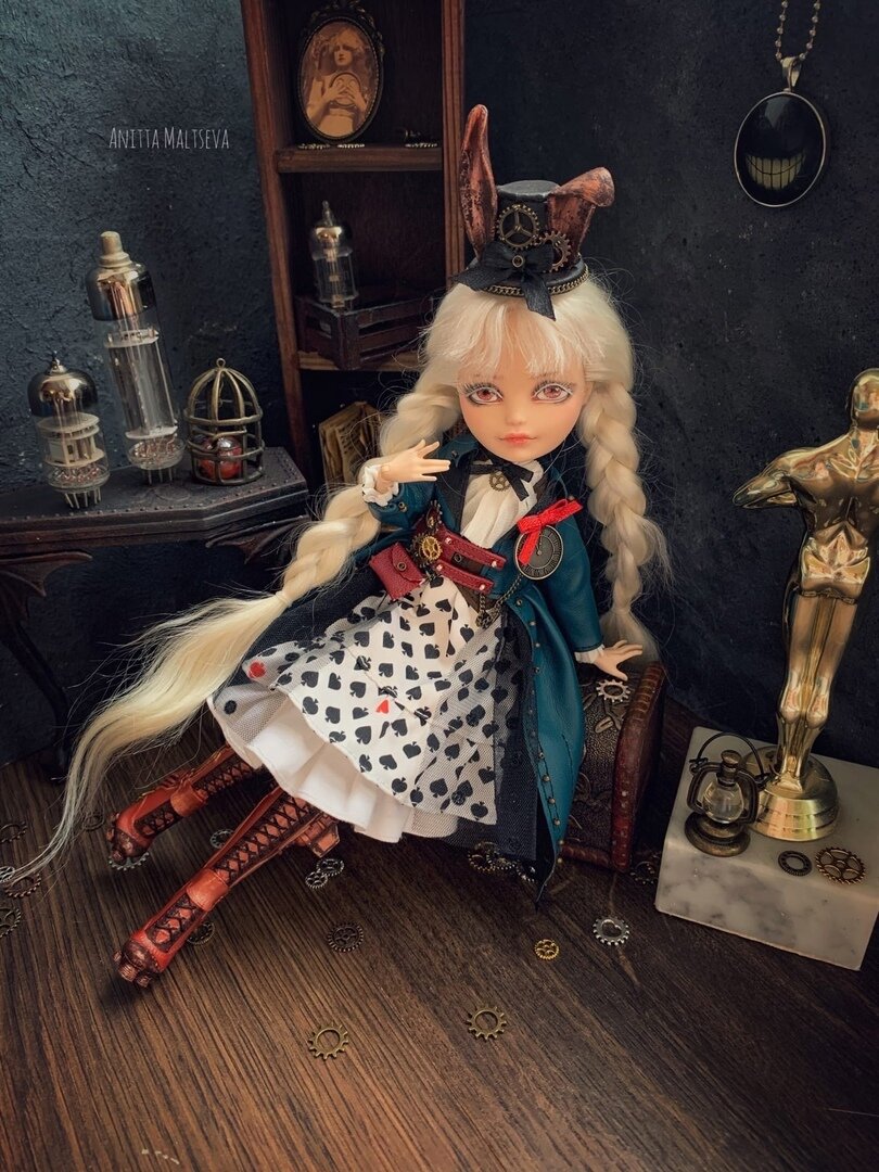 Белый Кролик по мотивам "Алисы в стране Чудес" в стиле стимпанк