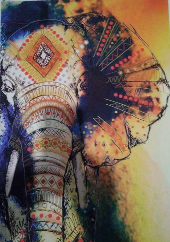 Фото моего будущего слона, которого буду украшать).