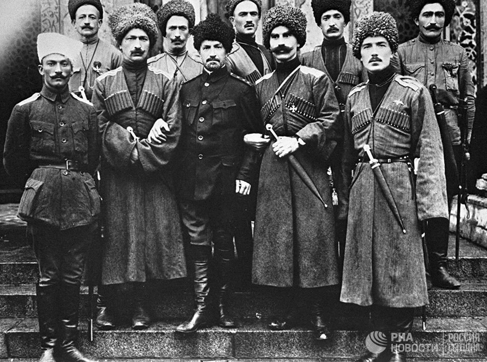 Офицеры Дикой дивизии 1917 год