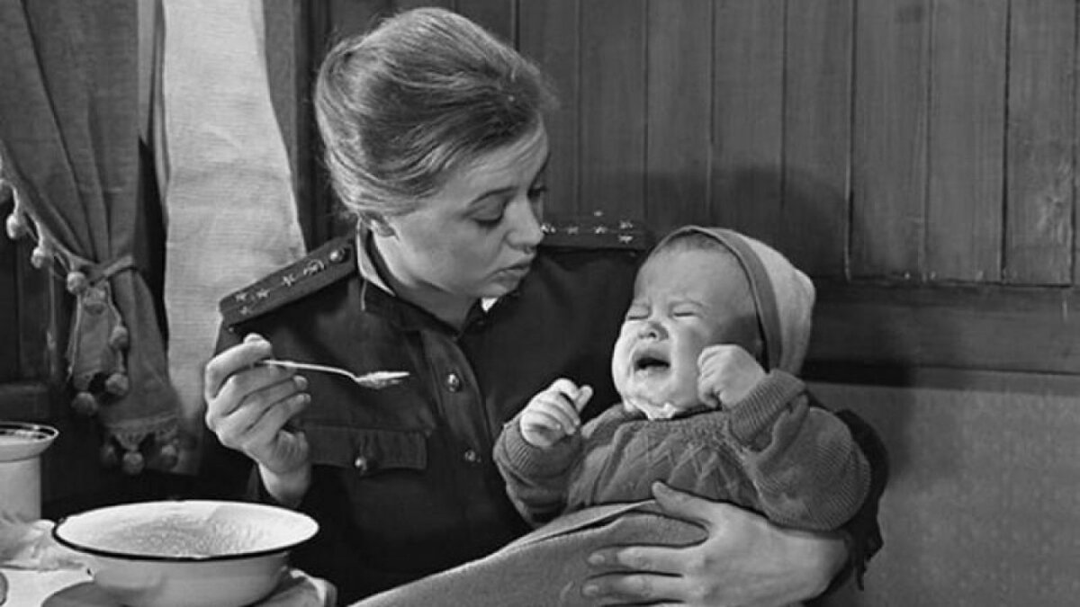 кадр из х/ф "Офицеры"