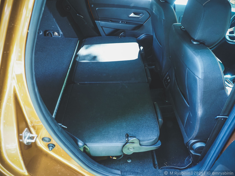 Организуем спальное место в багажнике нового Renault Duster. Если бы не показали, сам бы не додумался3