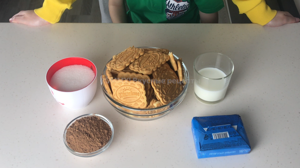 Ингредиентов мало, крайне дешевое лакомство получается