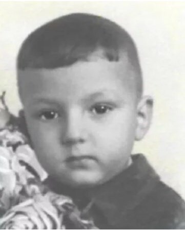 Фото: beam-truth.livejournal.com Георгий Максимилианович Маленков в детстве