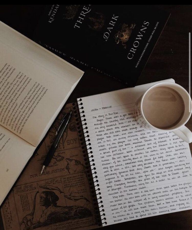 Источник: https://justforbooks.tumblr.com/post/188210268257/daily-inspiration-discover-more-photos-at