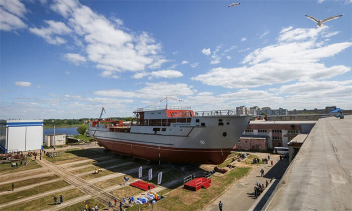Транспорт «Геннадий Дмитриев» пр.20360М, спуск на воду