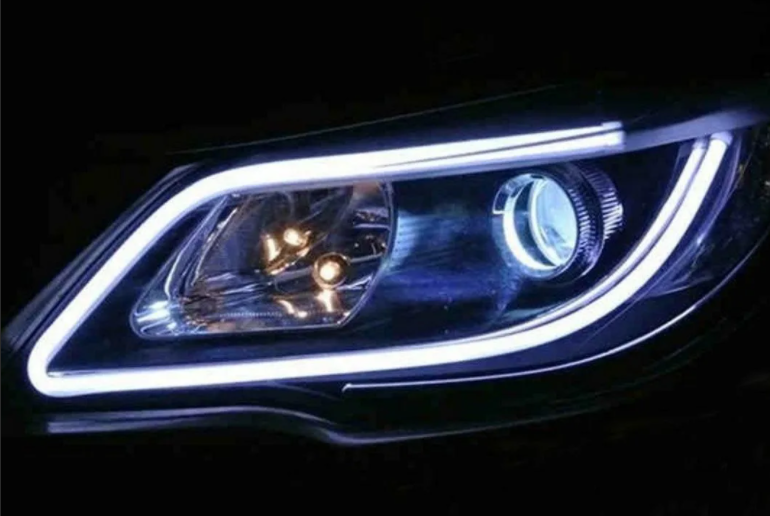 Даже мелкий дефект LED-оптики автомобиля часто выливается в покупку новой детали