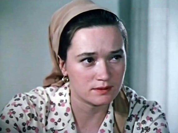 Людмила Полякова. Кадр из фильма «Секретарь парткома»