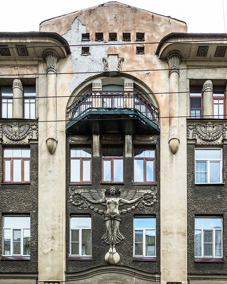 «Дом с ангелом»