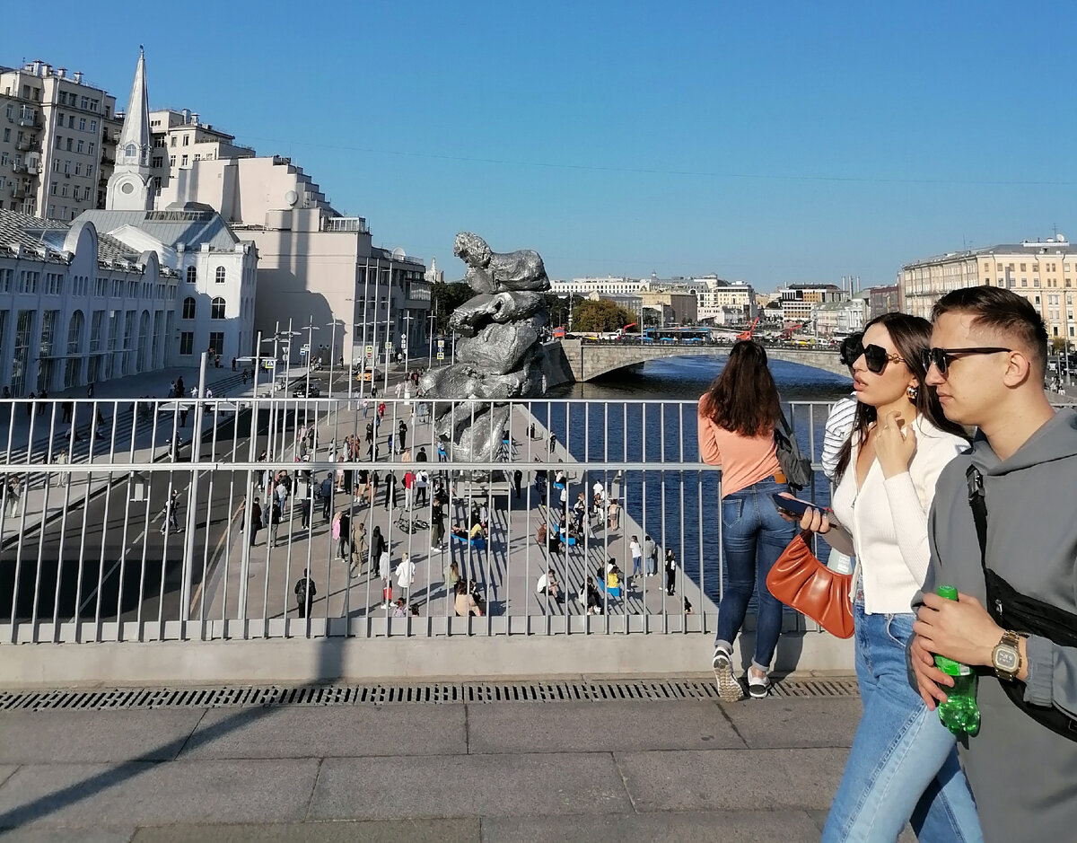 Набережная вид с моста