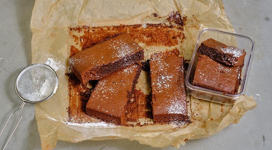 Больше рецептов шоколадной выпечки см. на www.gastronom.ru