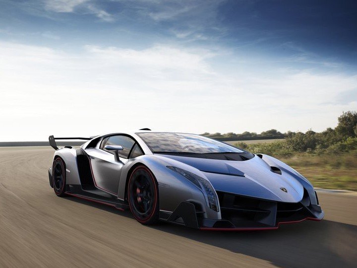  Lamborghini Veneno