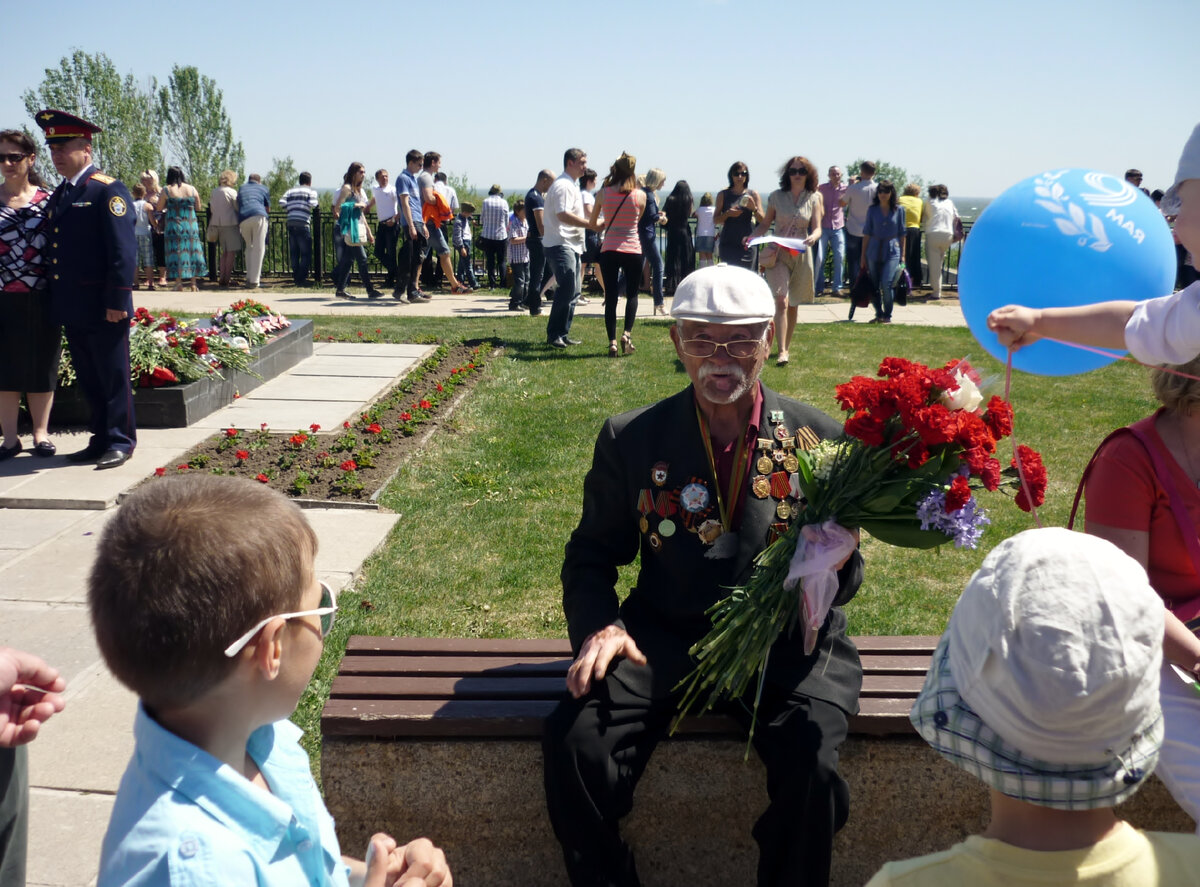 Волгоград. Мамаев курган. 9 мая 2013. Фото из личного архива