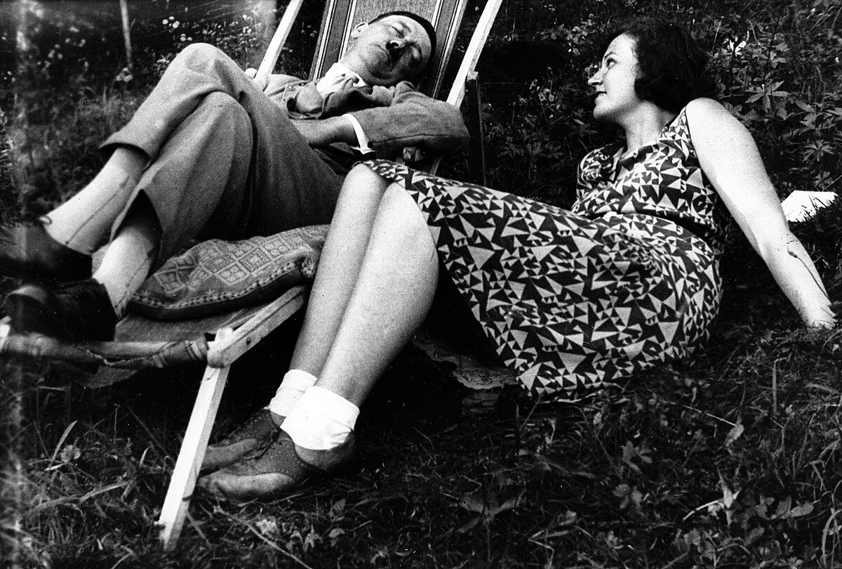 с племянницей)