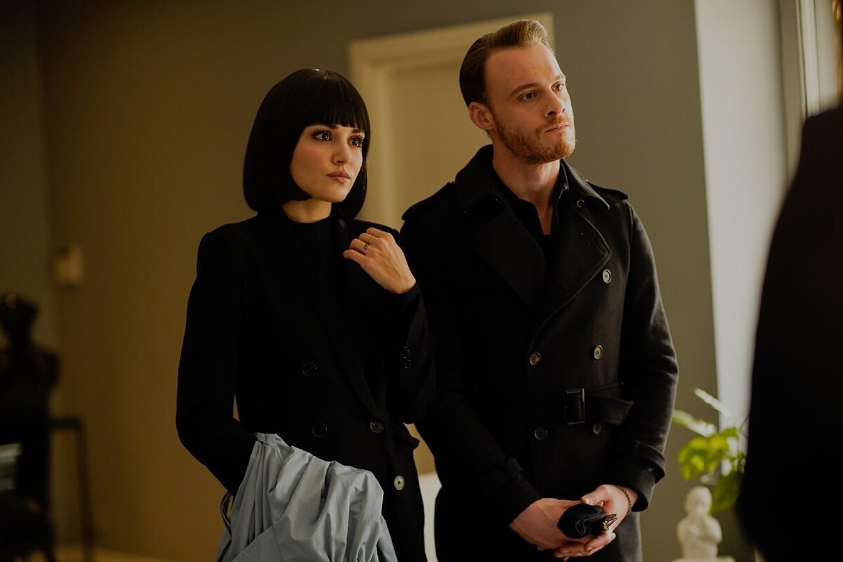 мою дверь турецкий описание. эда и серкан. мою дверь турецкий описание. серкан и эда и селин. эда йылдыз керем.