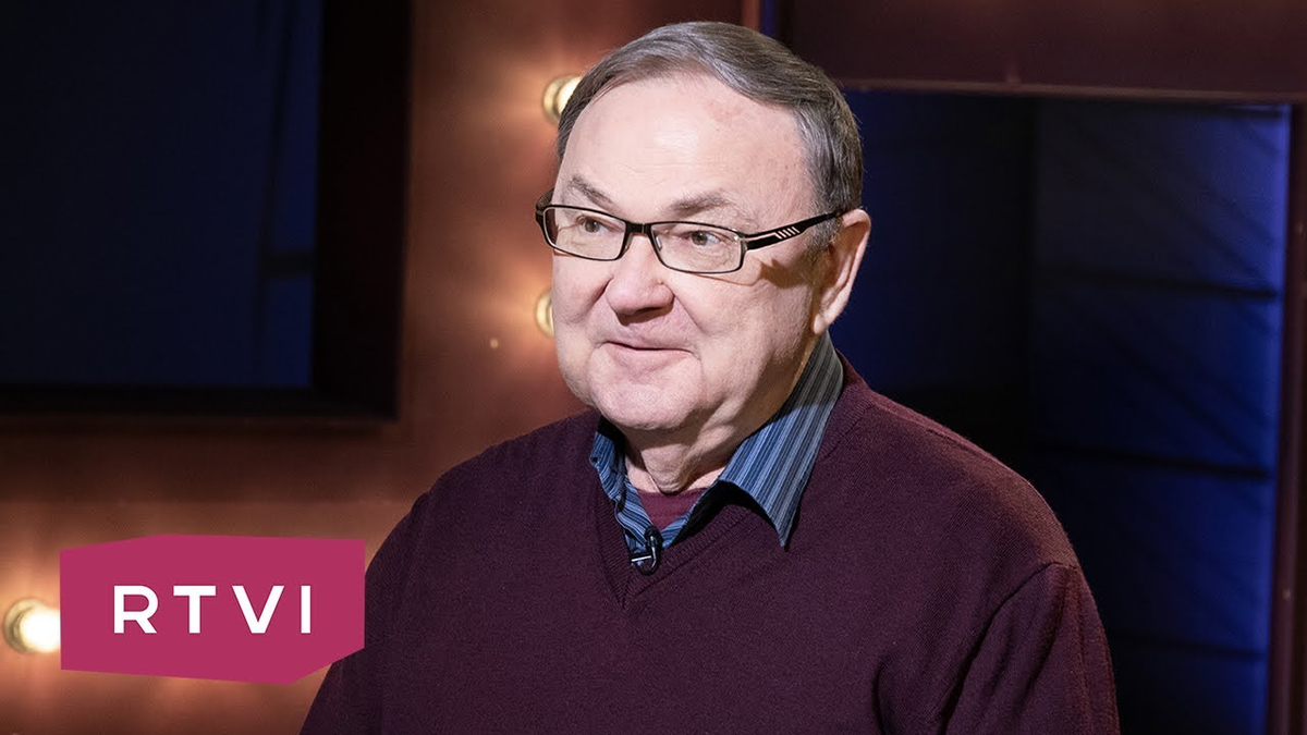 Михаил Крутихин...