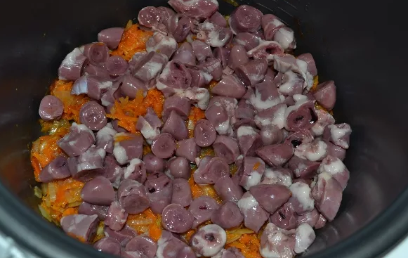 Куриные сердечки в мультиварке – готовим по болгарскому рецепту