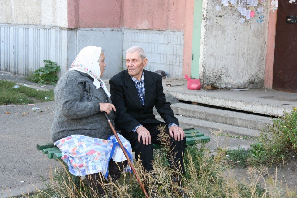     Больше всего долгожителей в краевой столице (2 756 пенсионеров старше 90 лет) Олег УКЛАДОВ