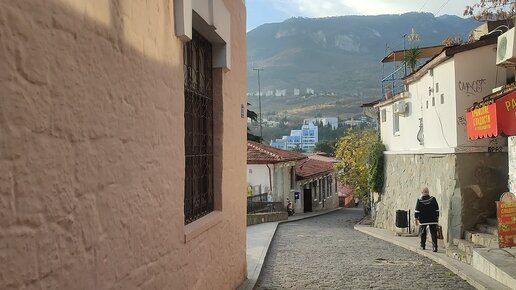 Прогулка по Гурзуфу первого декабря в солнечный теплый день