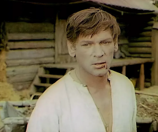 В начале 70-х годов советские зрители увидели многосерийный фильм-сагу под названием "Тени исчезают в полдень".-3