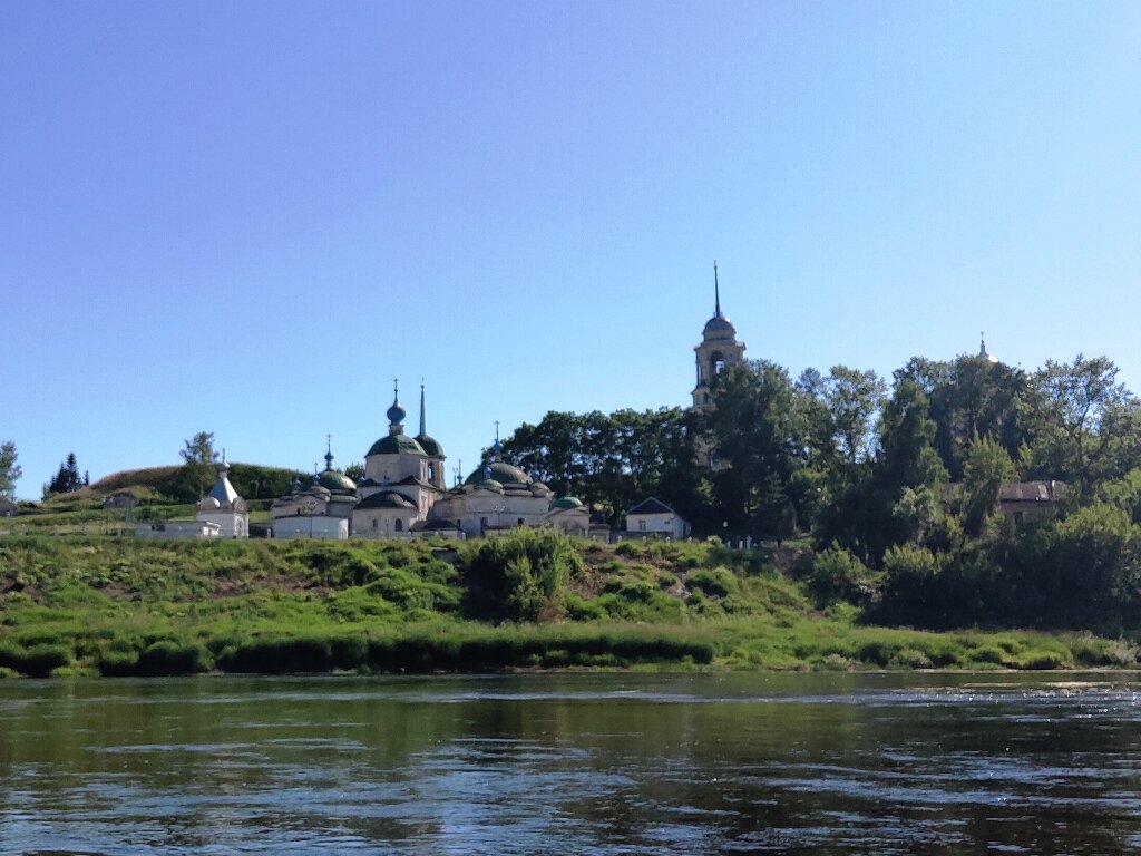 Что можно увидеть в старинном русском городе Старице, проплывая через нее  по Волге | мои дороги | Дзен