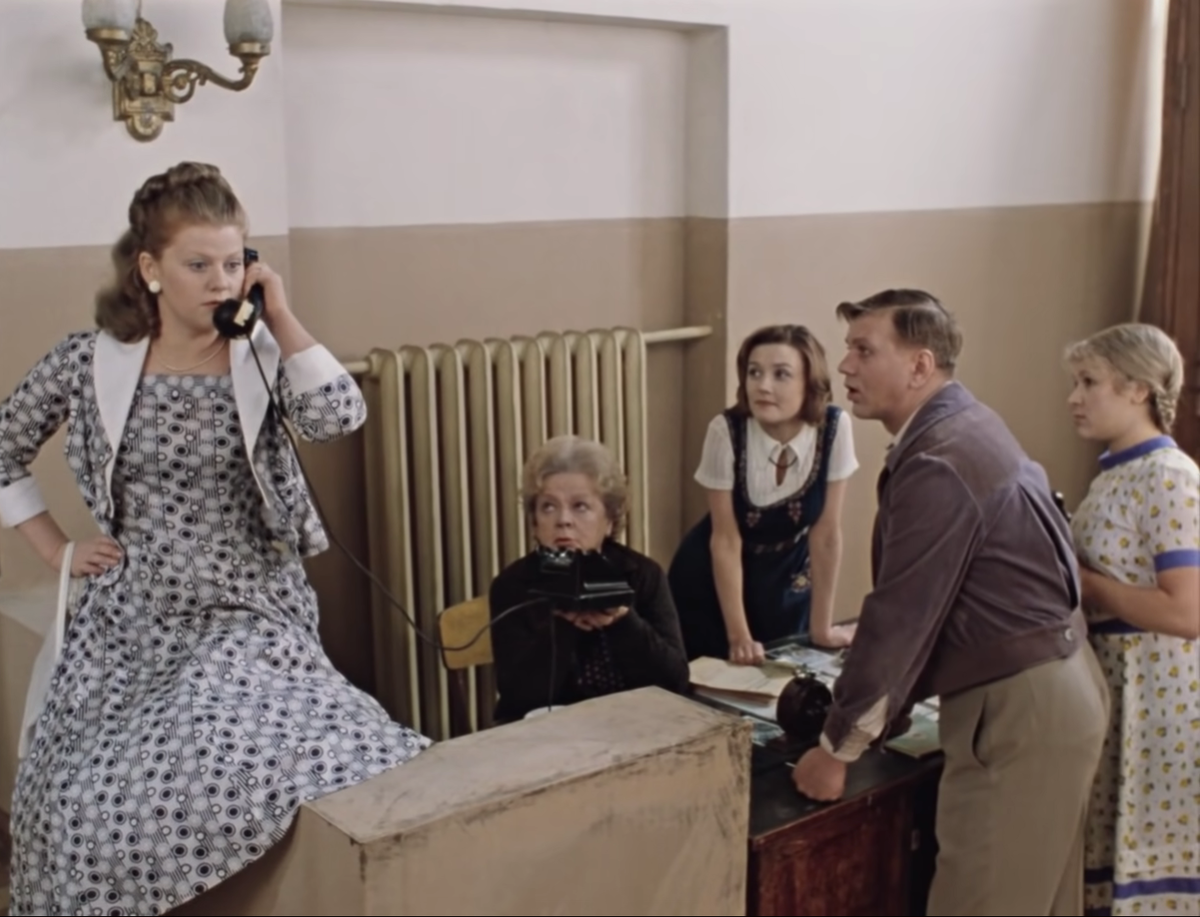 Из какого кинофильма. Москва слезам верит Ирина муравьёва. Ирина муравьёва в фильме Москва слезам не верит. Москва слезам не верит фильм 1979 общага. Москва слезам не верит Тося