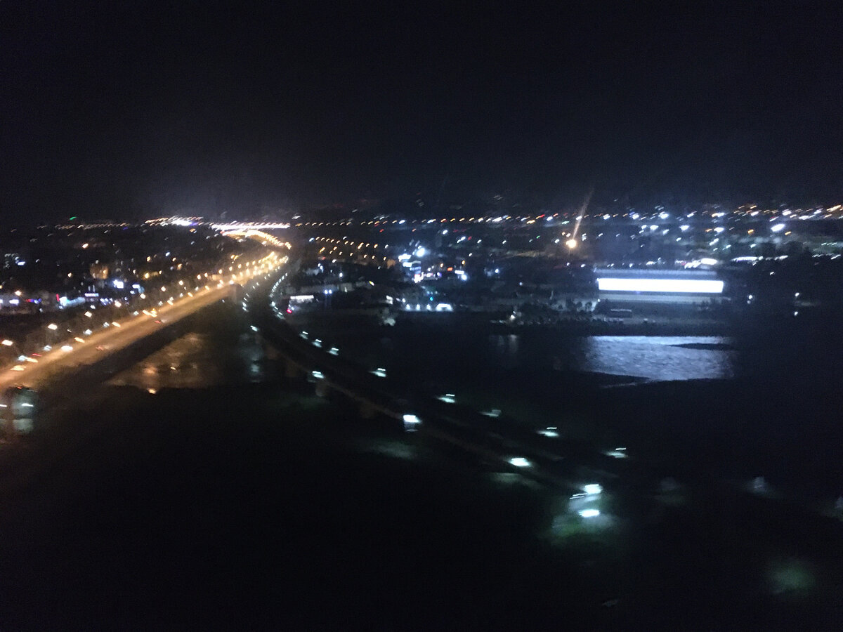 За минуту до посадки...