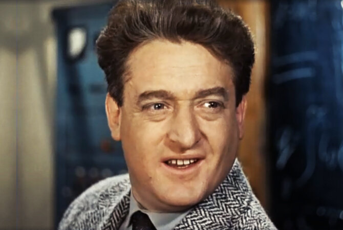 Владимир Раутбарт, роль профессора по прозвищу "Лопух" в фильме "Операция "Ы" и другие приключения Шурика", 1965 год