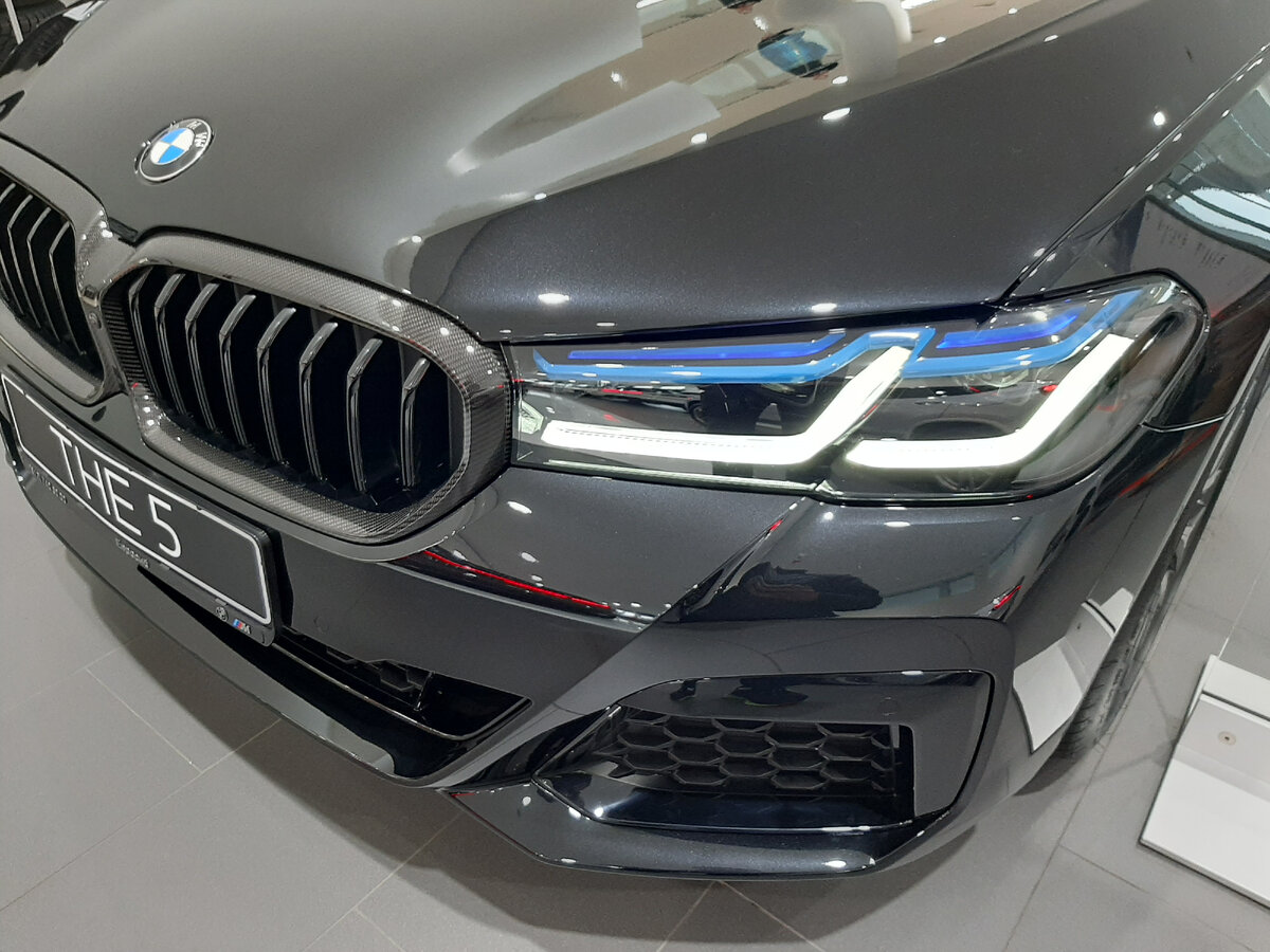 BMW5 G30 - лазерные фары
