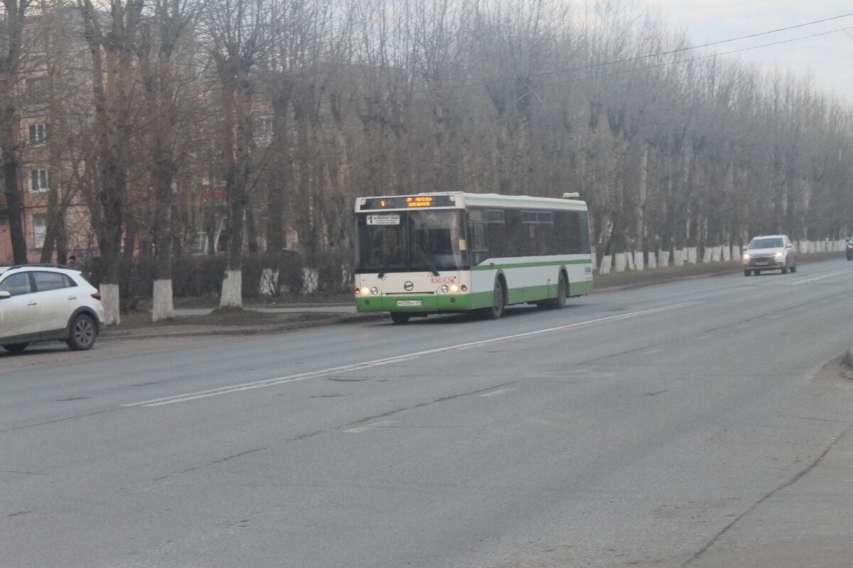 г. Северодвинск, ул. Ломоносова, маршрут № 1, автобус ЛиАЗ-5292.20