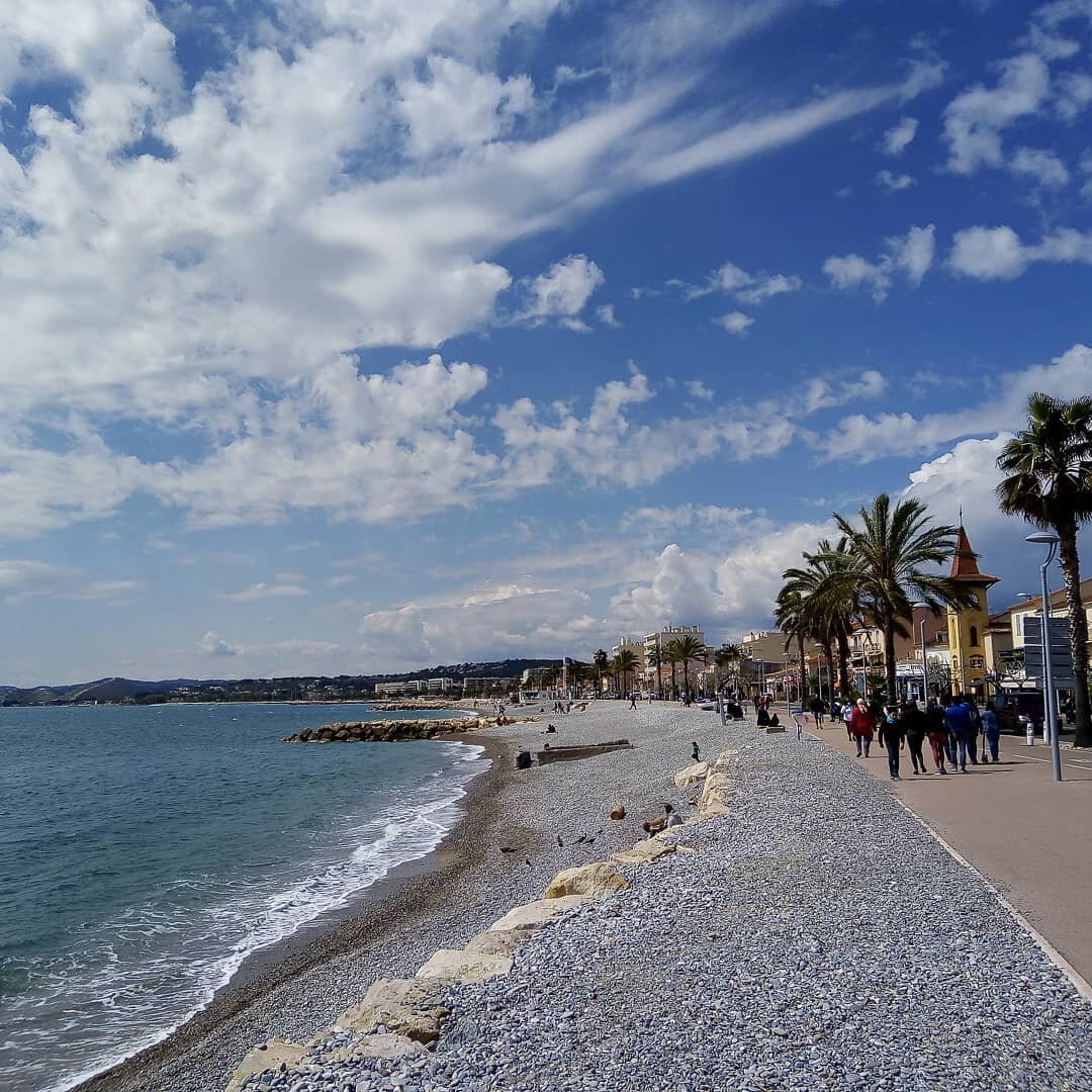 Набережная в Cros-de-Cagnes