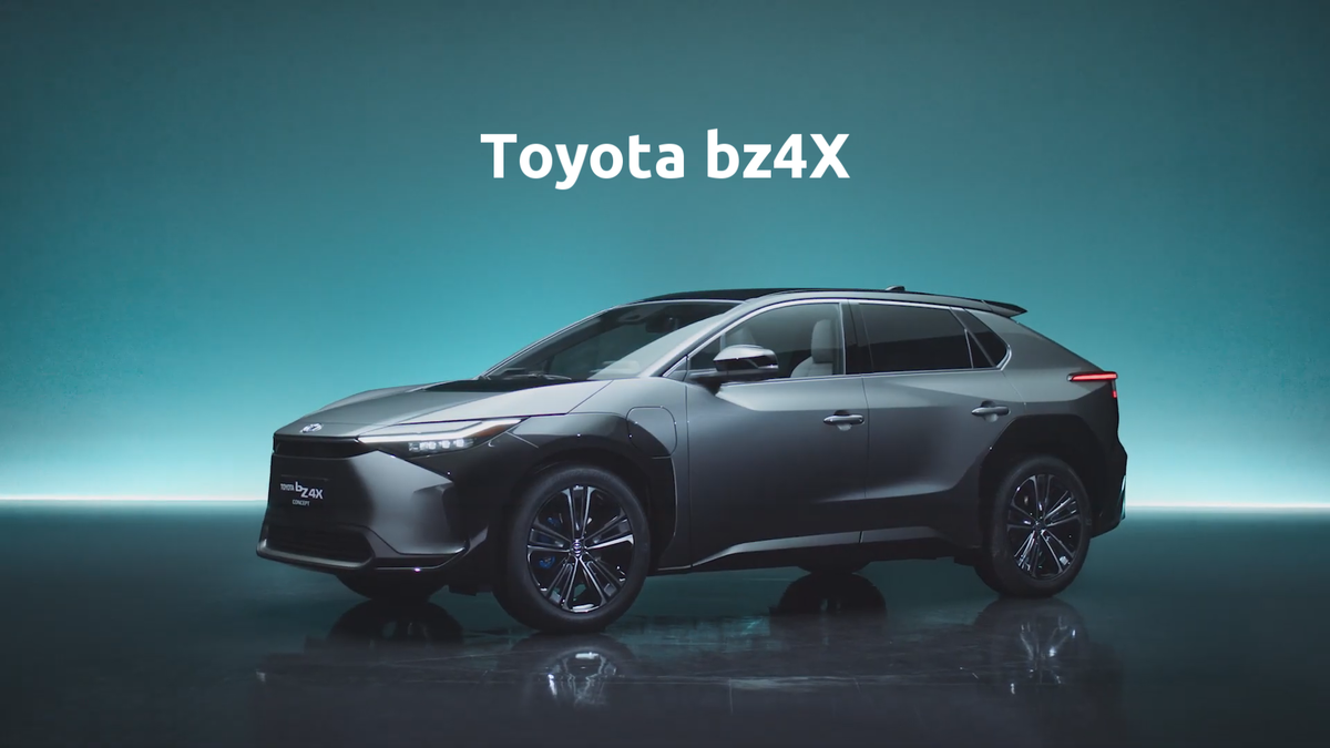 Электрический кроссовер Toyota bZ4X