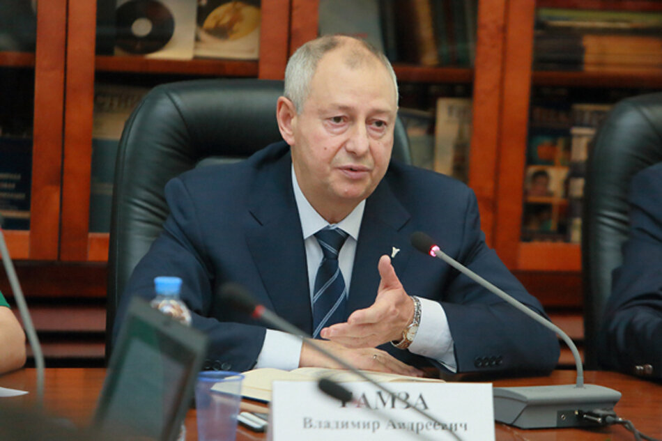 На фото: Владимир Андреевич Гамза, председатель Совета ТПП РФ по финансово-промышленной инвестиционной политике