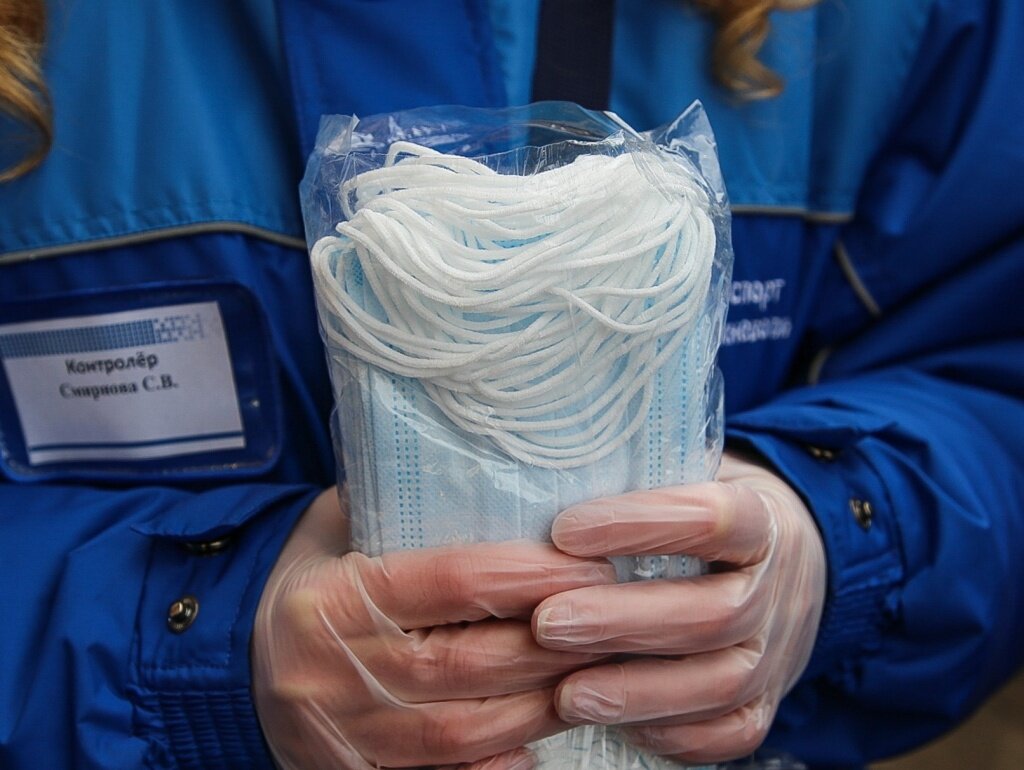 В Твери сегодня антимасочники получат по СИЗу при поездке в синих автобусах