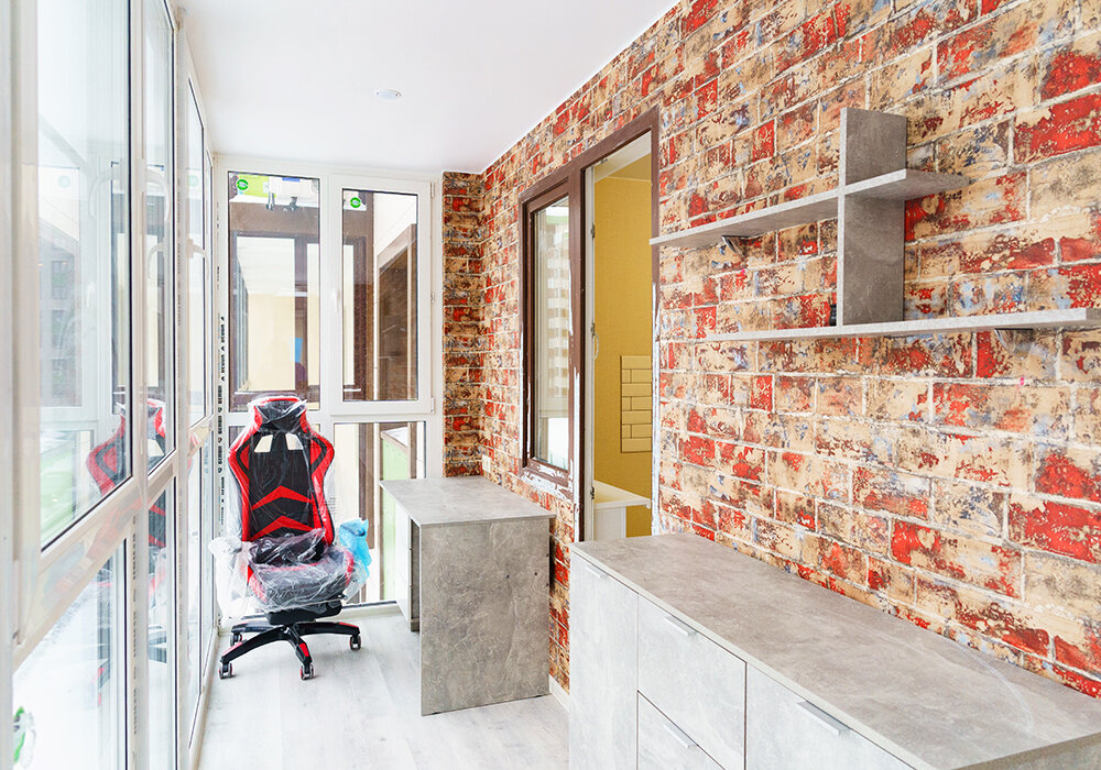 Организация рабочего места на лоджии. Дизайнерский ремонт в ЖК Пироговская Ривьера