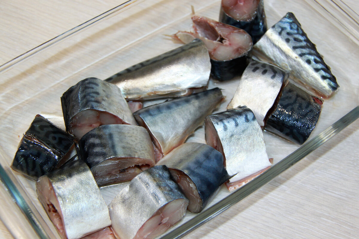 Один ингредиент - и рыбка идеальна: простой рецепт маринованной скумбрии