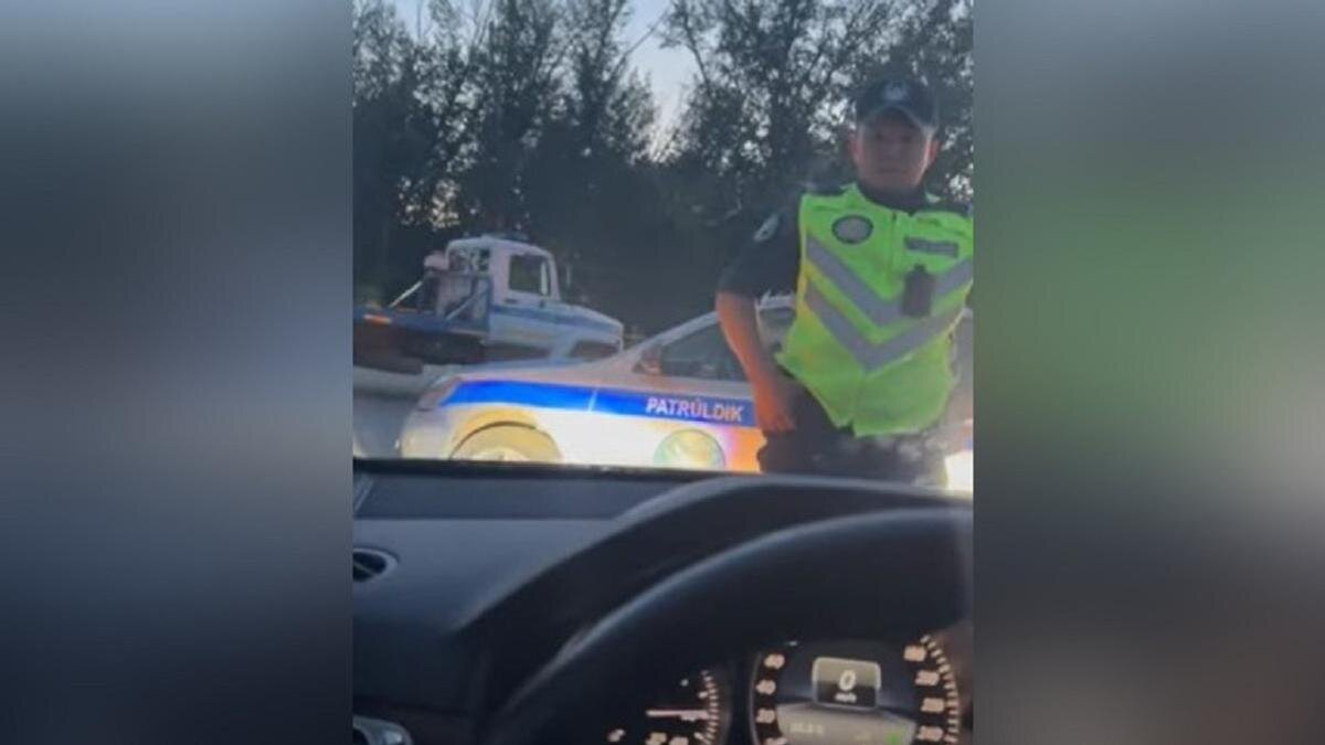    Полицейский в Костанае tiktok.com/@mercedesbenz63amgw211