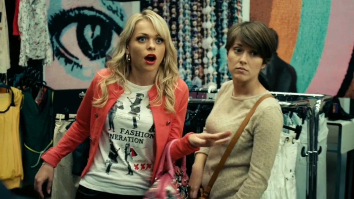 Кадр из молодежного сериала «Универ. Новая общага»