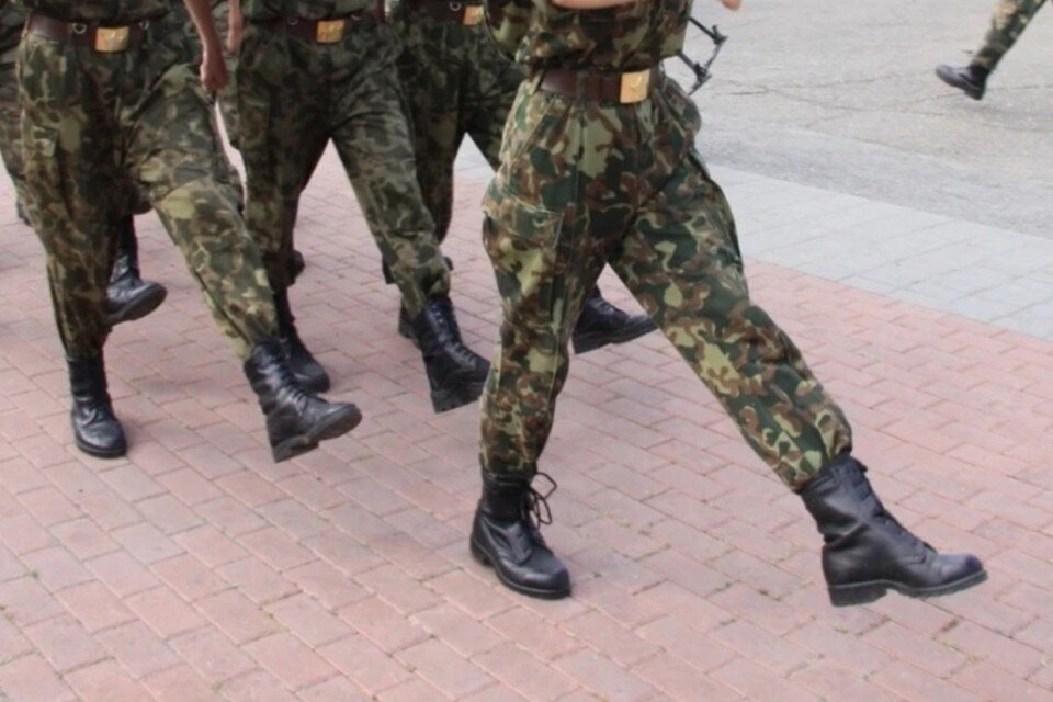     Услуги для призванных на службу будут бесплатными, но не все Олег УКЛАДОВ