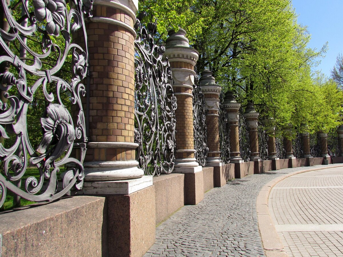 фото михайловского сада в петербурге