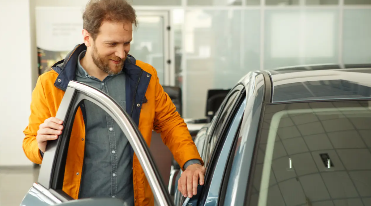     Как перекупщики определяют серьезный кузовной ремонт авто с первого взгляда Фото: goodmima.sa.com