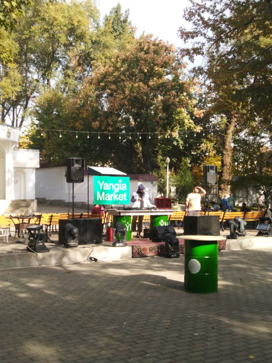 Yangia Market в Ташкенте 