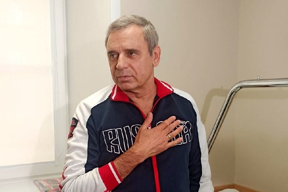     Космонавт повредил позвонок во время прыжка с парашютом. Никита МАНЬКО