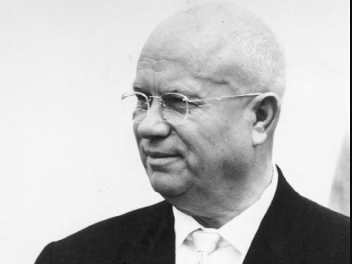     Хрущев получил послание от Кеннеди с призывом «проявить благоразумие». / ru.wikipedia.org