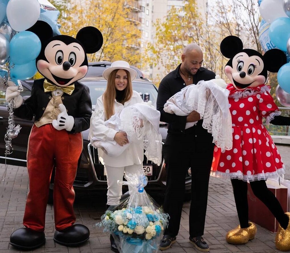 Мондезир и Юля Ефременкова (фото из Telegram)