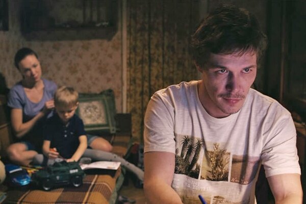 Кадр из фильма «Дурак»: https://ru.kinorium.com/744021/gallery/?photo=39080973