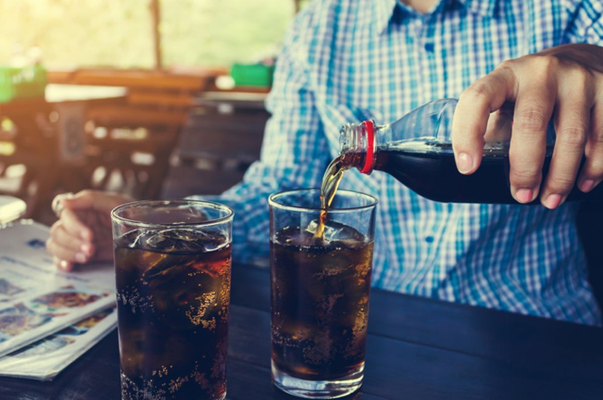    Ожирение в стакане. Чем опасны сладкие газированные напитки для здоровья